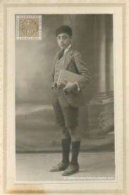 Un joven estudiante espaol