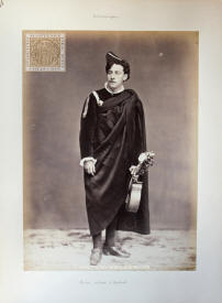 Salamanca. Antiguo traje de estudiante