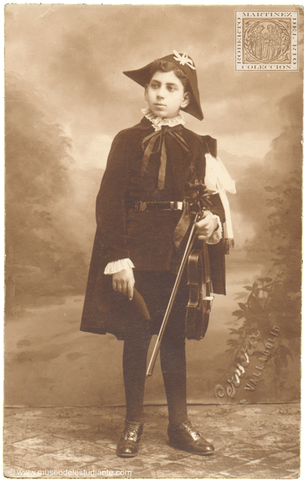 A tuno of Valladolid with violin II