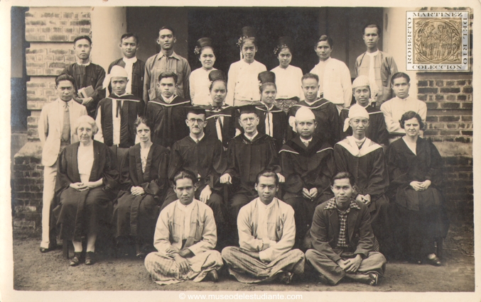 Un grupo de estudiantes tailandeses
