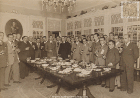 Los estudiantes de Agronoma espaoles, visitando el Instituto de vino de Oporto, organismo corporativo del Estado