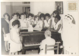 Students of the Marie-Jose high school in Elisabethville II