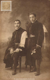 Two members of the Tuna Santanderina